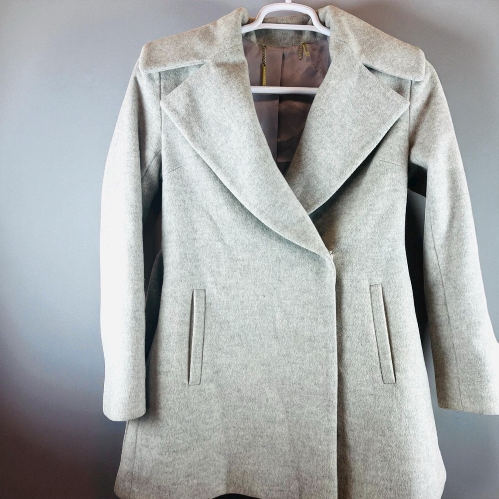Trina Turk Women’s Light Gray Trench Coat Size 4 Lambswool/ Cashmere